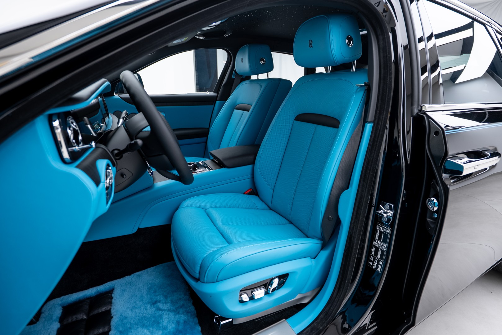 2026 ROLLS ROYCE GHOST | SILVER BADGE | GCC 